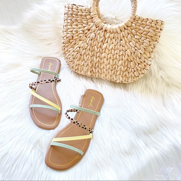 Strappy square toe slip on sandals slides flat - Picture 3 of 11